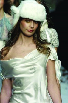 米兰2004女装秋冬新品发布会0218