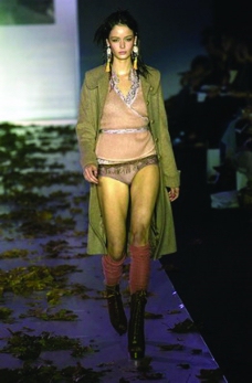 伦敦2004女装秋冬新品发布会0202