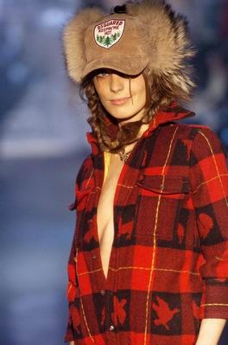 米兰2004女装秋冬新品发布会0615