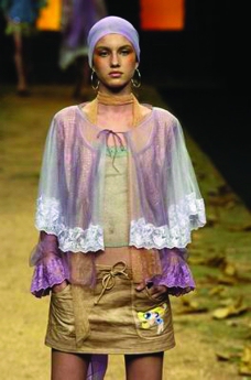 米兰2004女装秋冬新品发布会里约热内卢2004女装秋冬新品发布会0172