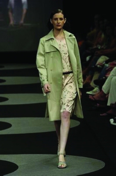 米兰2004女装秋冬新品发布会里约热内卢2004女装秋冬新品发布会0057