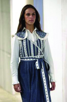 米兰2004女装秋冬新品发布会里约热内卢2004女装秋冬新品发布会0005