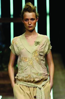 里约热内卢2004女装秋冬新品发布会0139